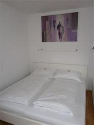 фото отеля Apartmenthaus Hietzing