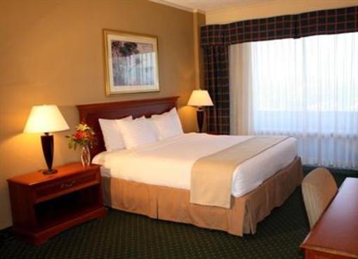 фото отеля Holiday Inn Gainesville University Center