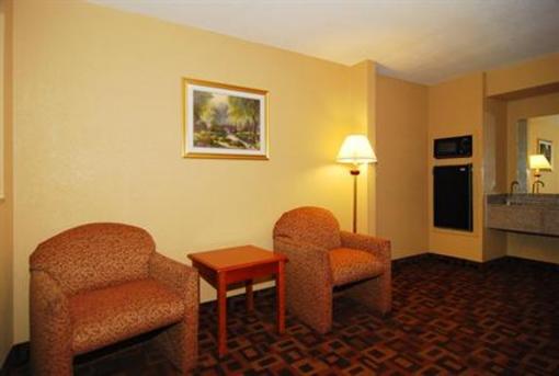 фото отеля Best Western Executive Suites Columbus (Mississippi)