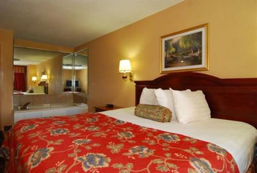 фото отеля Best Western Executive Suites Columbus (Mississippi)