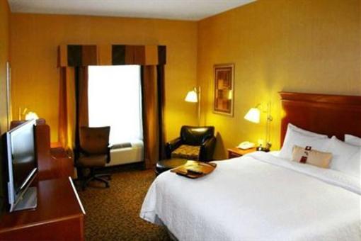фото отеля Hampton Inn Utica