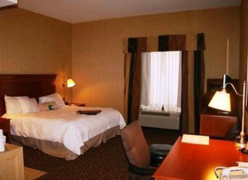 фото отеля Hampton Inn Utica