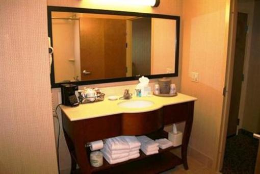 фото отеля Hampton Inn Utica