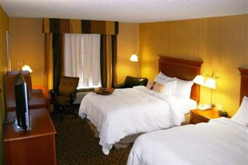 фото отеля Hampton Inn Utica