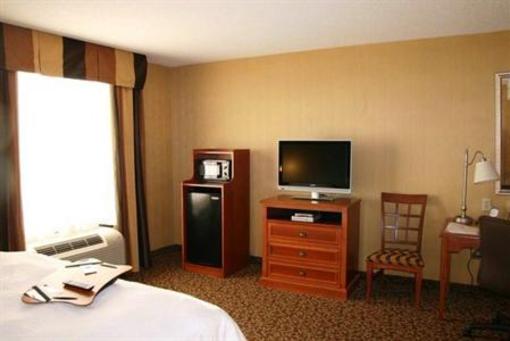 фото отеля Hampton Inn Utica