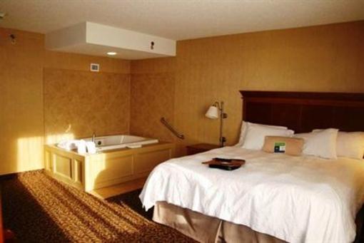 фото отеля Hampton Inn Utica