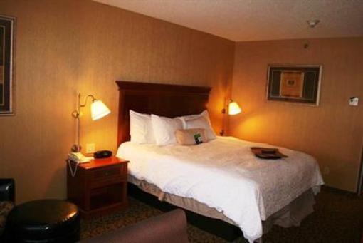 фото отеля Hampton Inn Utica