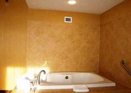 фото отеля Hampton Inn Utica