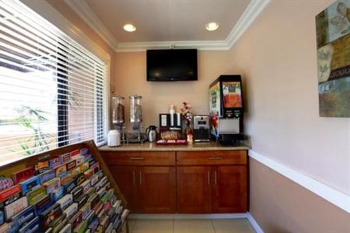 фото отеля Americas Best Value Inn & Suites - San Francisco Airport