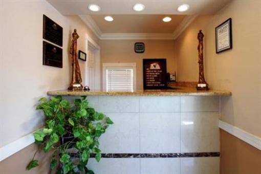 фото отеля Americas Best Value Inn & Suites - San Francisco Airport