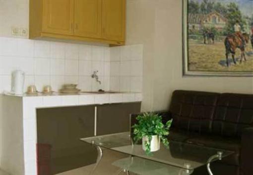 фото отеля Gloria Apartment Jakarta