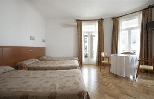 фото отеля Hostal Luis XV