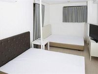 Hotel Empire in Shinjuku