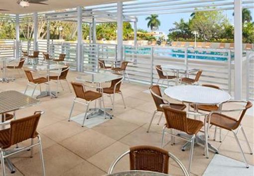 фото отеля Courtyard Miami Coconut Grove