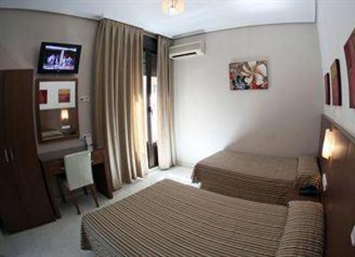 фото отеля Hostal Madrid Martín