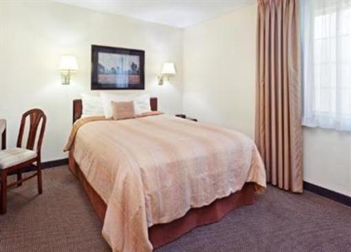 фото отеля Hawthorn Suites - Charlotte