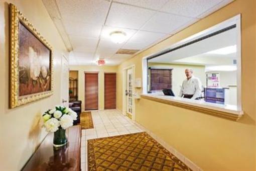 фото отеля Hawthorn Suites - Charlotte