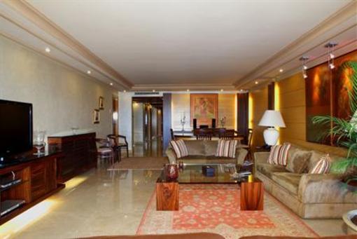 фото отеля Lahoya Suites Beirut