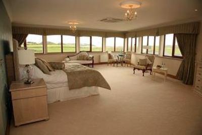 фото отеля Diamond Coast Hotel