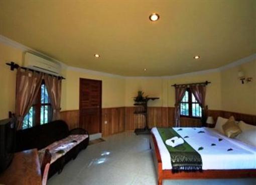 фото отеля Spring Valley Resort Kep