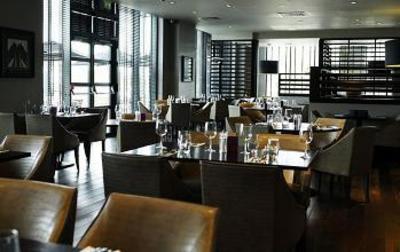 фото отеля De Vere Village Leeds South