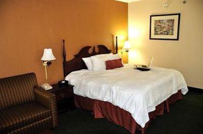фото отеля Hampton Inn Bedford