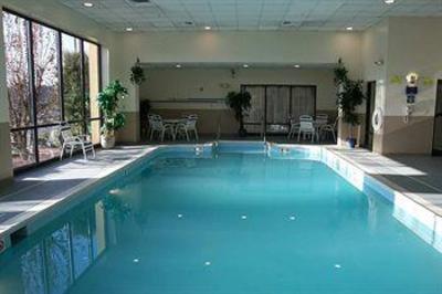 фото отеля Hampton Inn Bedford