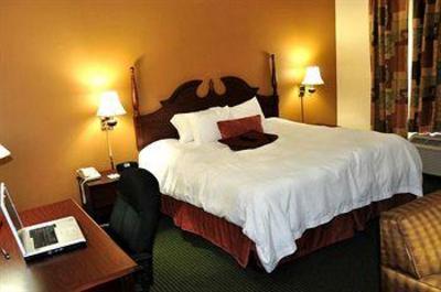 фото отеля Hampton Inn Bedford