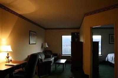 фото отеля Hampton Inn Bedford