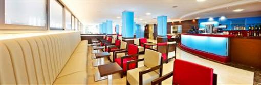 фото отеля Mediterranean Bay Hotel