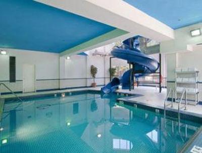 фото отеля Travelodge Strathmore