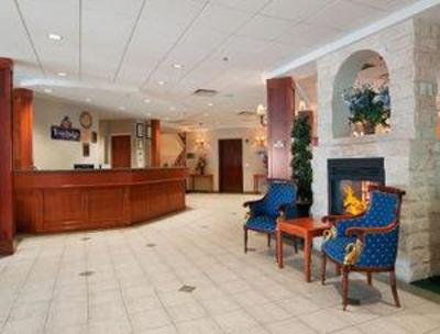 фото отеля Travelodge Strathmore
