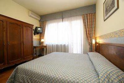 фото отеля Tourist Hotel Turin