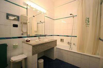 фото отеля Tourist Hotel Turin