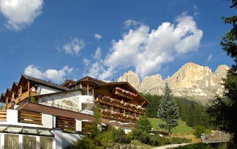 фото отеля Berghotel Moseralm Welschnofen