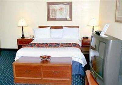 фото отеля Gatehouse Suites Grand Rapids East