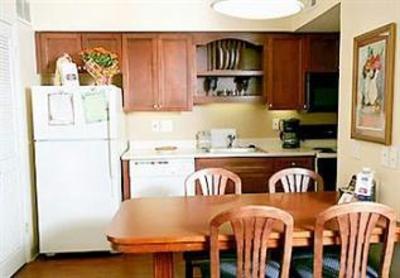 фото отеля Gatehouse Suites Grand Rapids East