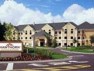 фото отеля Gatehouse Suites Grand Rapids East