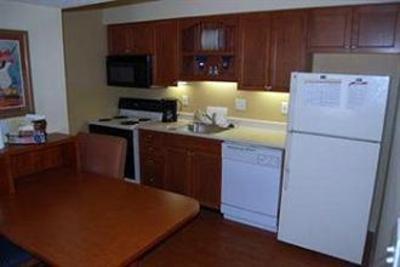 фото отеля Gatehouse Suites Grand Rapids East