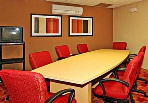 фото отеля TownePlace Suites Wilmington