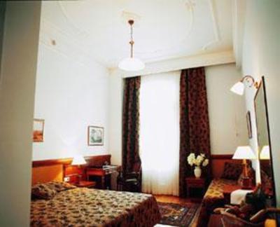фото отеля Minerva Premier Hotel