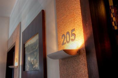 фото отеля Tourmaline Hotel