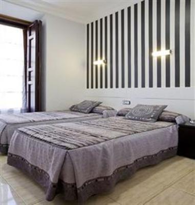 фото отеля Hostal Castilla II