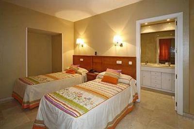 фото отеля Hostal Castilla II