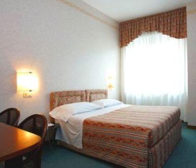фото отеля BEST WESTERN Hotel Crimea