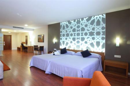 фото отеля Hotel Ah Granada Palace Monachil