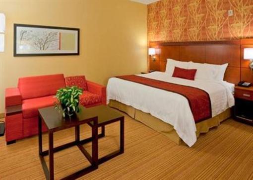 фото отеля Courtyard by Marriott Roanoke Airport