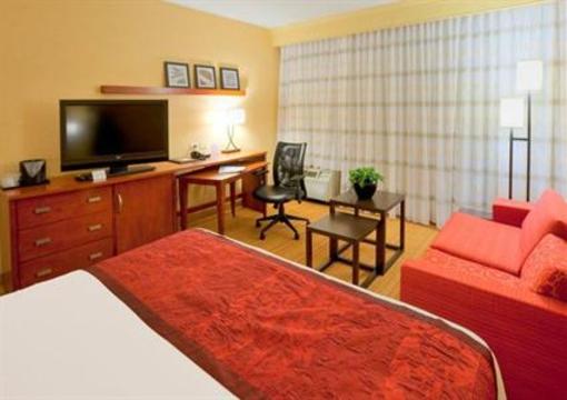 фото отеля Courtyard by Marriott Roanoke Airport