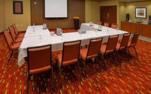 фото отеля Courtyard by Marriott Roanoke Airport