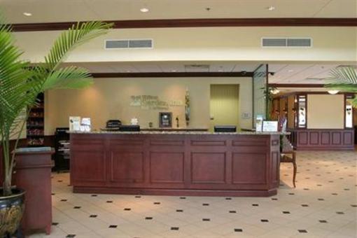 фото отеля Hilton Garden Inn Montreal/Dorval Airport